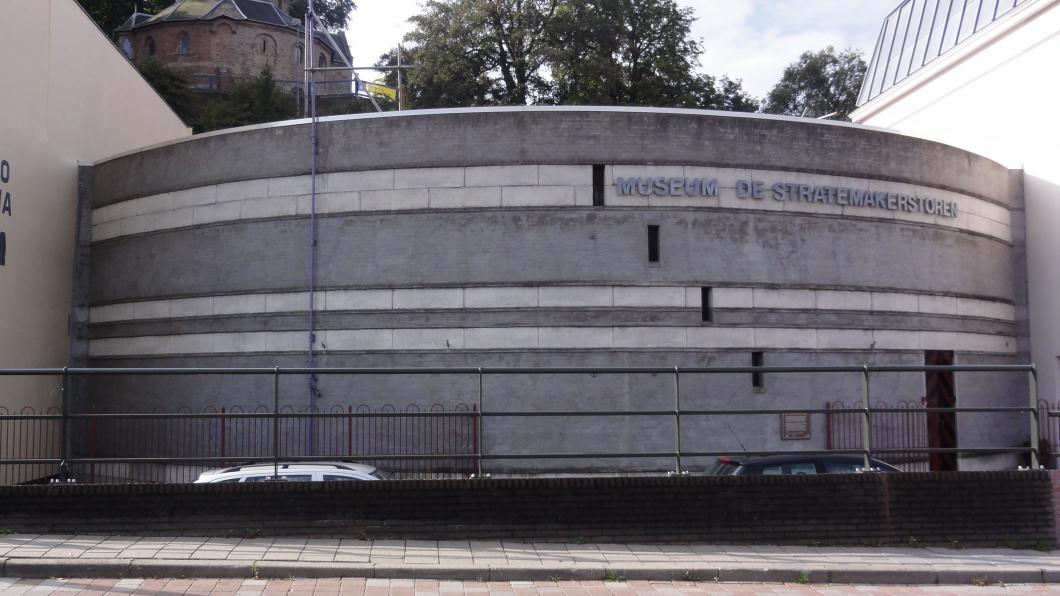 Nijmegen_Rijksmonument_31188_Stratemakerstoren_Waalkade_84.JPG