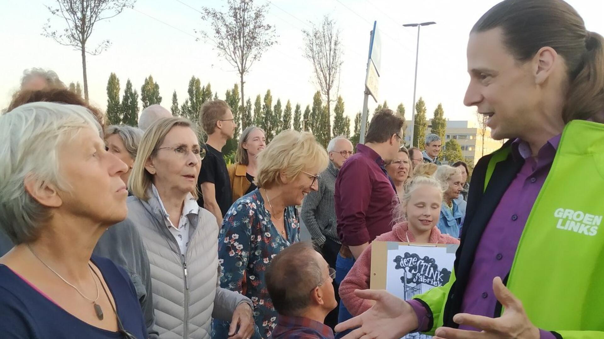 joep in gesprek met bewoners