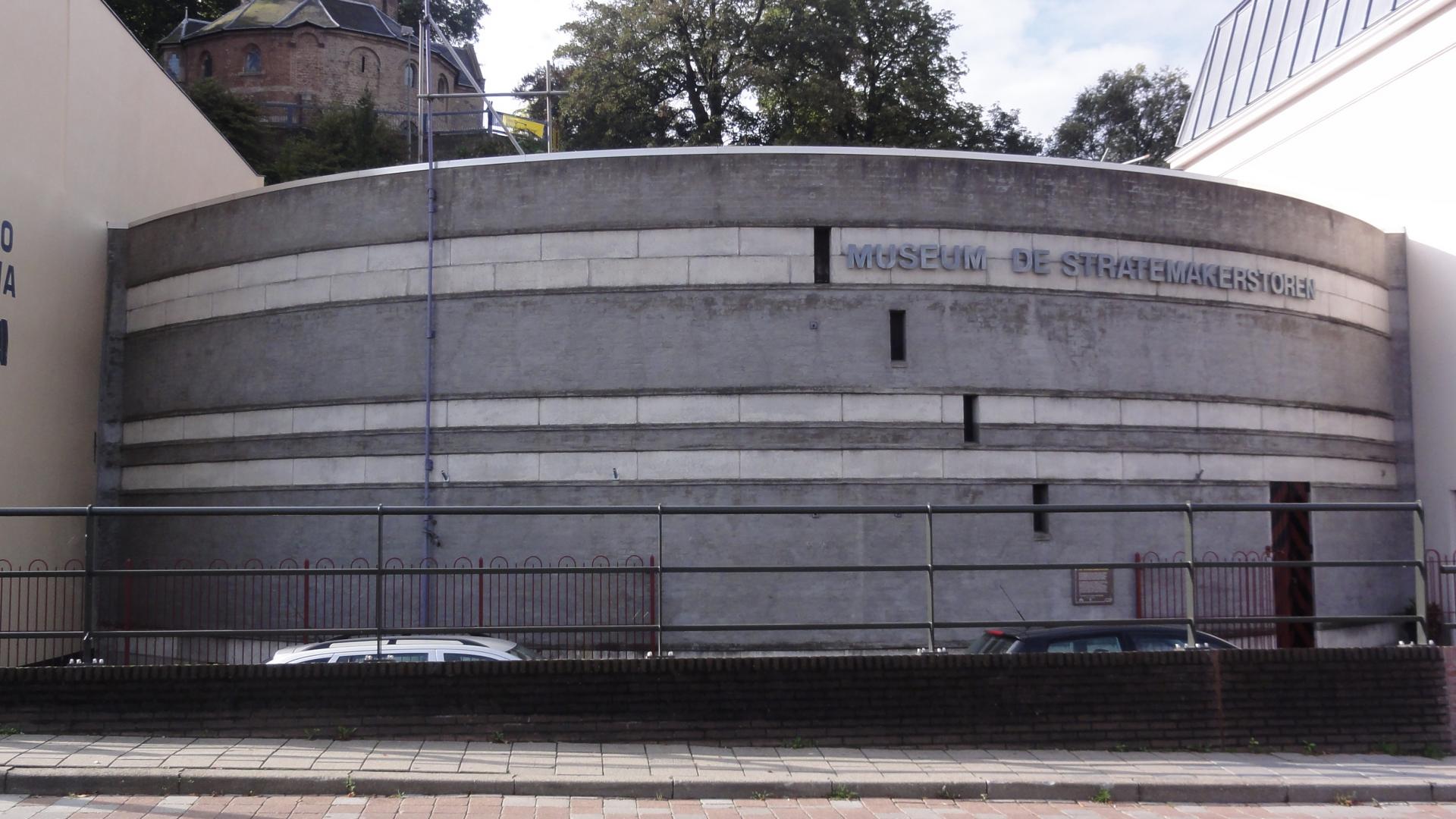 Nijmegen_Rijksmonument_31188_Stratemakerstoren_Waalkade_84.JPG